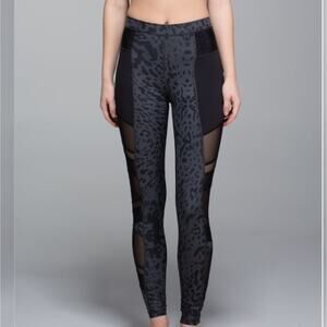 Lululemon Animal Swirl Deep Coal Light Black Just Breathe Pant